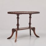 1046 9512 LAMP TABLE